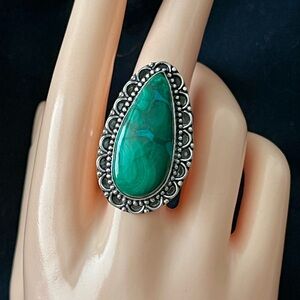 Natural Teardrop Green Malachite Sterling Silver Ring Sz 9